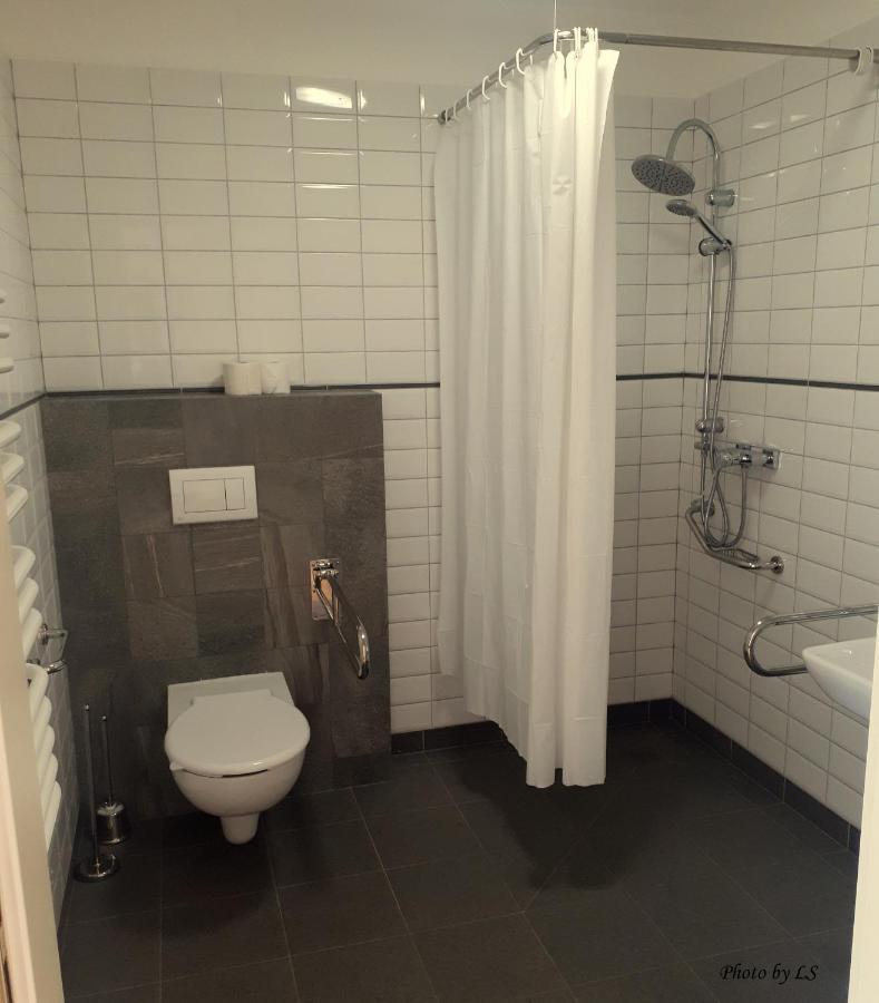 Kasztanowy Palac Swadzim Exterior foto
